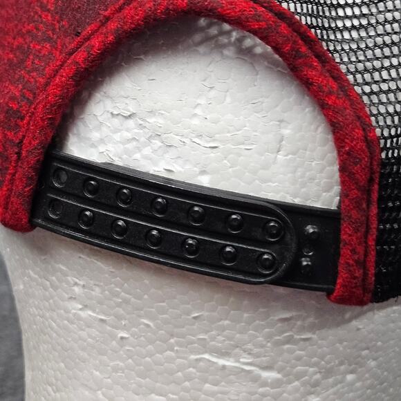 Volcom Red Plaid Wool Blend Trucker Hat Snapback Cap Mesh Back Skate Streetwear - Picture 4 of 9